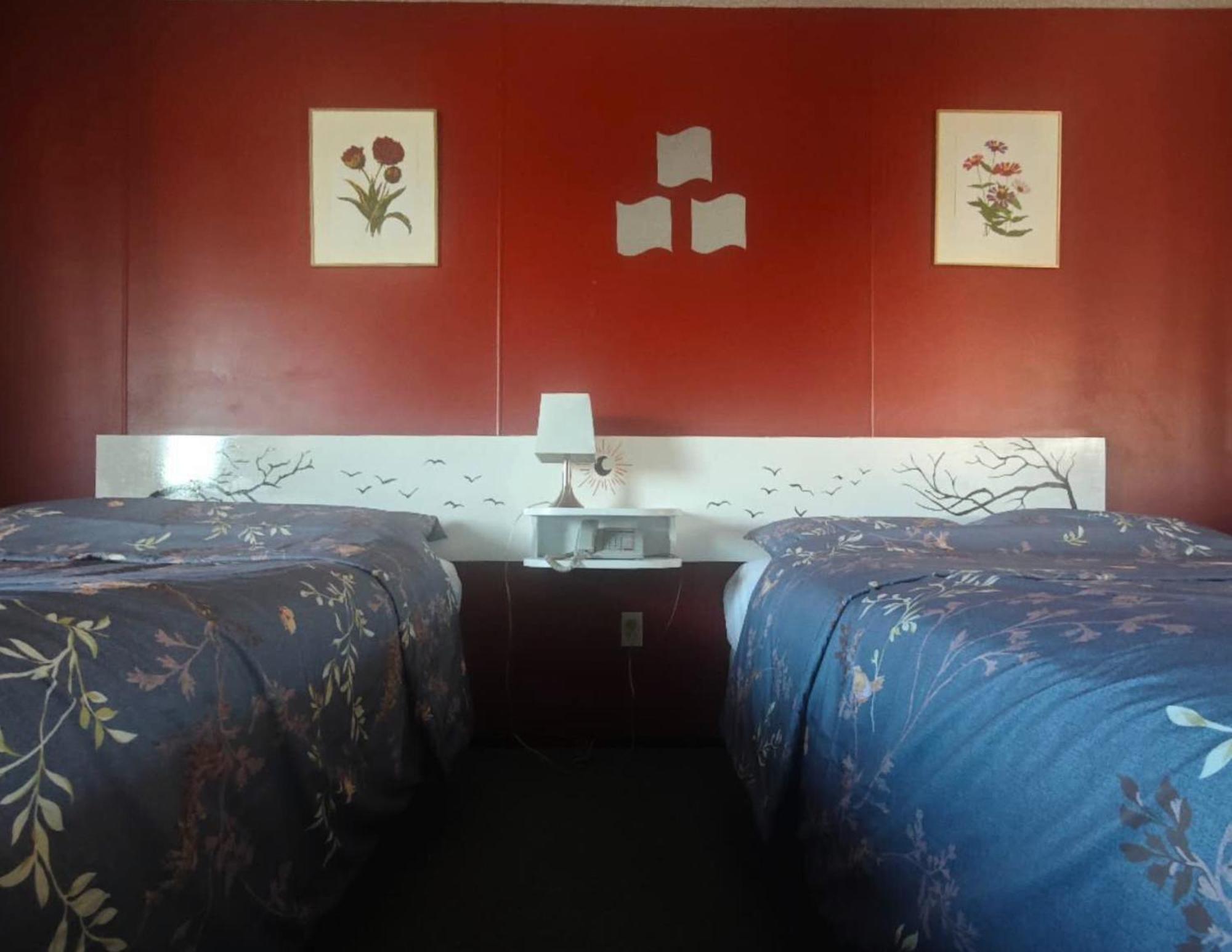 Cozy Corner Motel & Restaurant Haines Junction Esterno foto