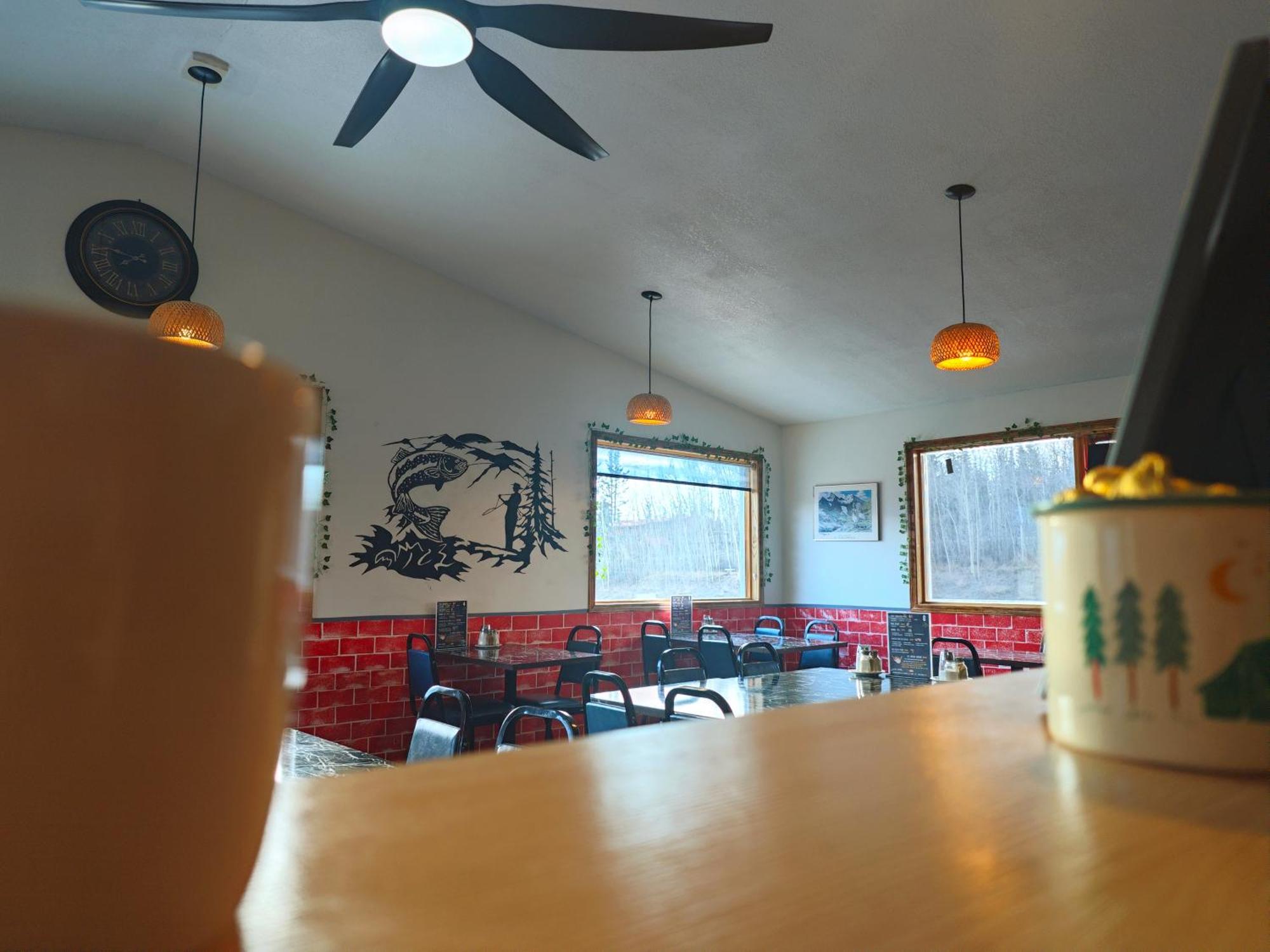 Cozy Corner Motel & Restaurant Haines Junction Esterno foto